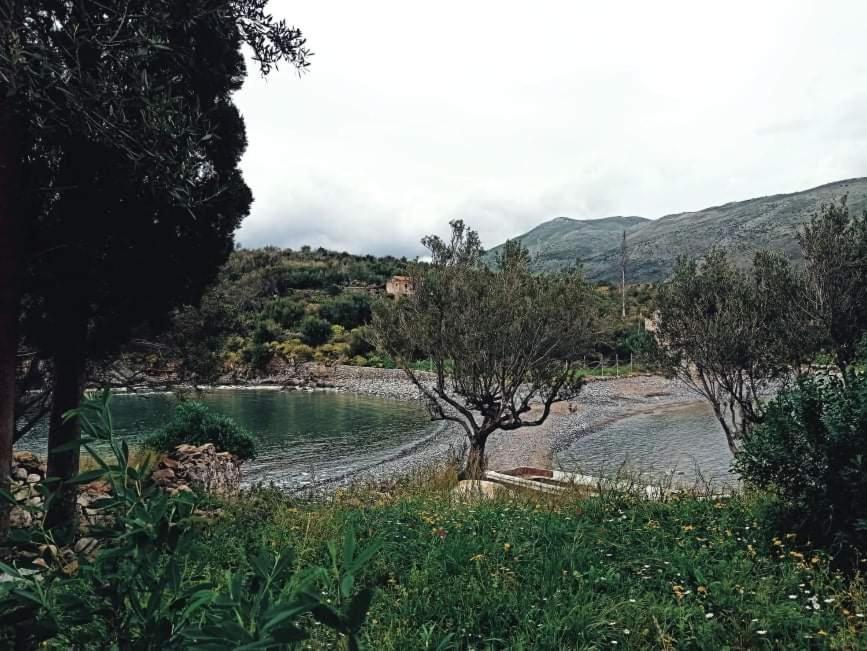 Villa Smaragda Liménion Esterno foto